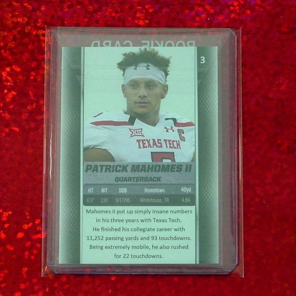 Patrick Mahomes 2017 Rookie Draft Card - Picture 2 of 2